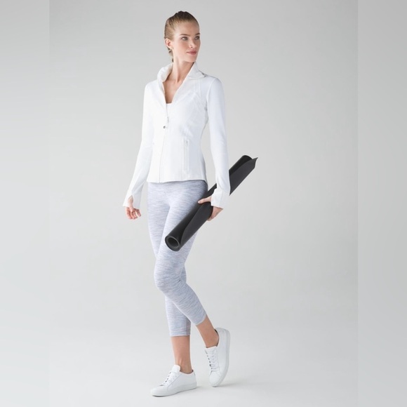 Lululemon - Wunder Under Crop III - Picture 3 of 9